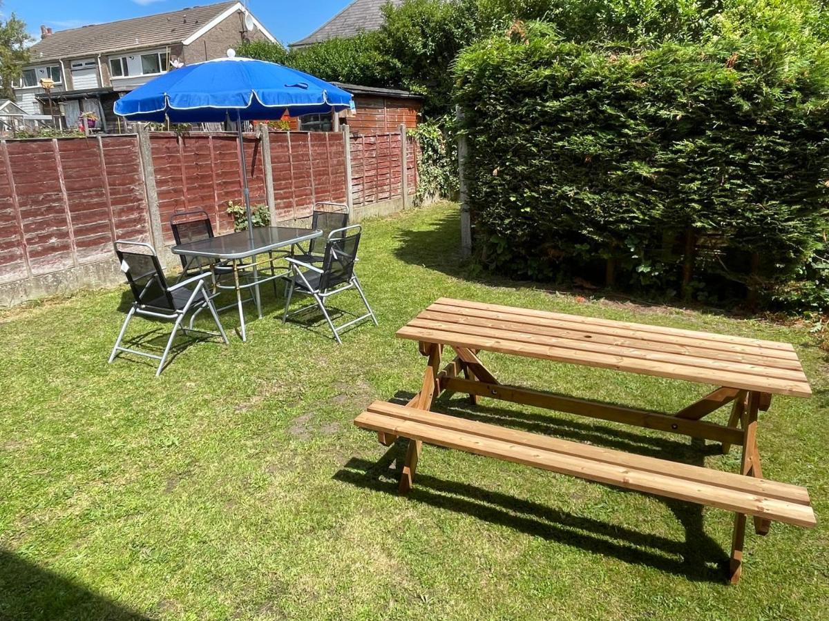 Leavesley Holiday Home Blackpool Kültér fotó